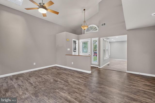 7452 CROSS GATE LN, Alexandria, VA 22315