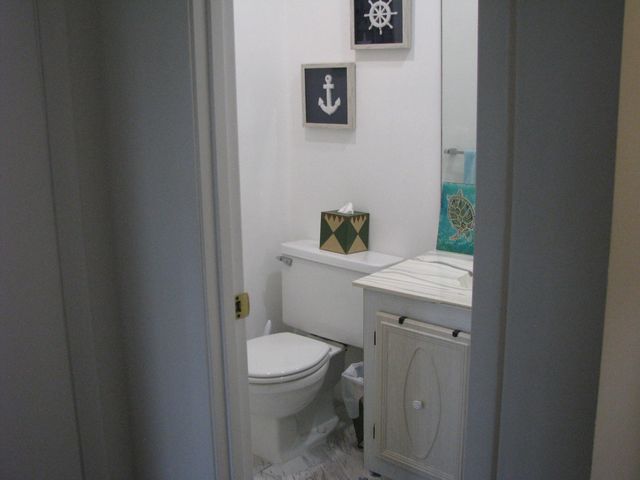 2600 S Kanner Highway W8, Stuart, FL 34994