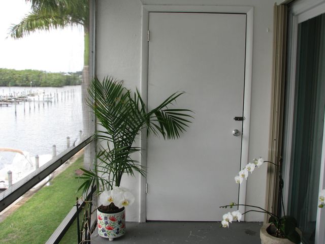 2600 S Kanner Highway W8, Stuart, FL 34994