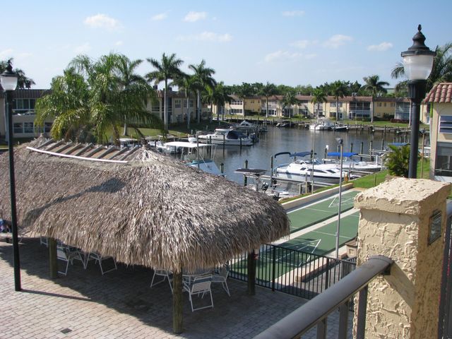 2600 S Kanner Highway W8, Stuart, FL 34994