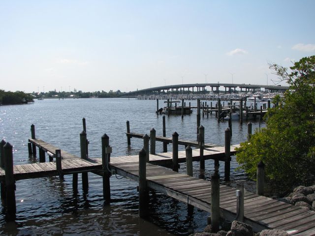 2600 S Kanner Highway W8, Stuart, FL 34994