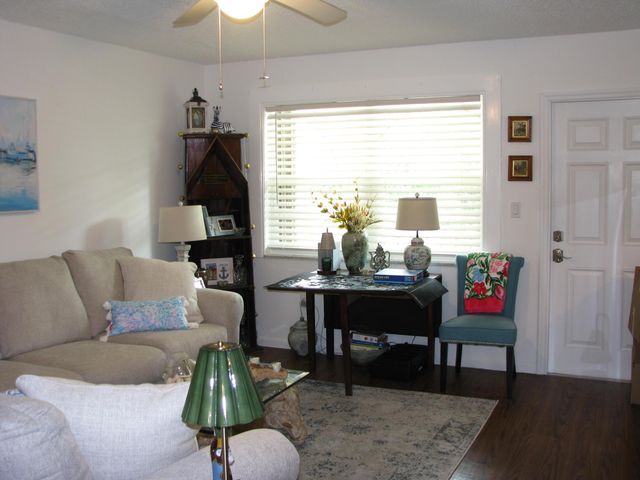 2600 S Kanner Highway W8, Stuart, FL 34994