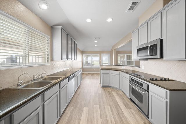 5619 Horseshoe Falls, Missouri City, TX 77459