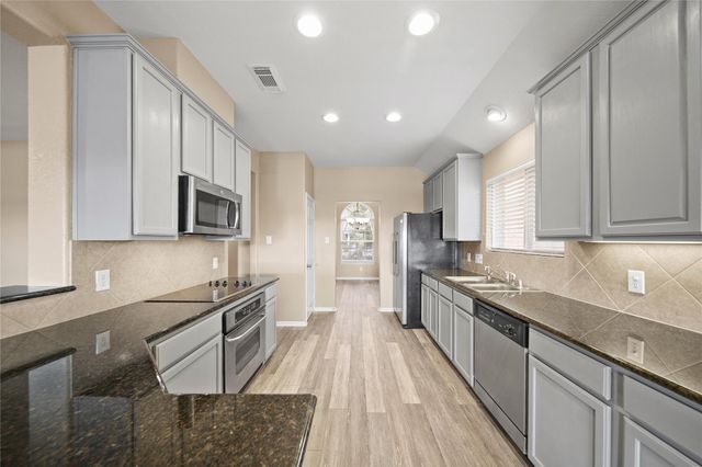 5619 Horseshoe Falls, Missouri City, TX 77459