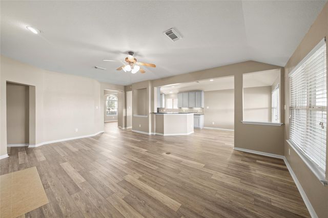 5619 Horseshoe Falls, Missouri City, TX 77459