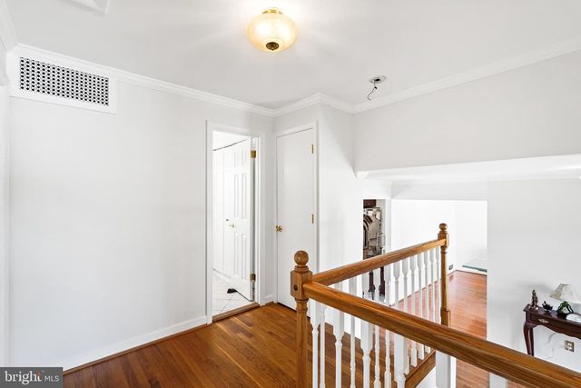 10917 WOODHAVEN DR, Fairfax, VA 22030