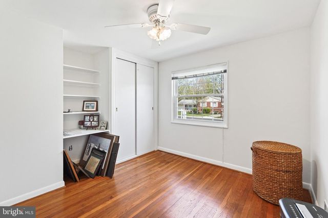 10917 WOODHAVEN DR, Fairfax, VA 22030