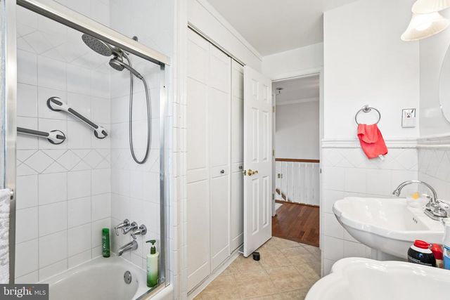 10917 WOODHAVEN DR, Fairfax, VA 22030