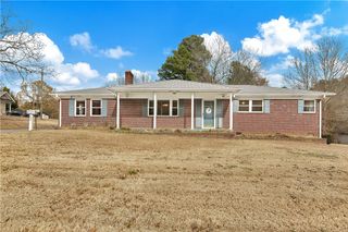 2156 Gentry Memorial Highway, Pickens, SC 29671