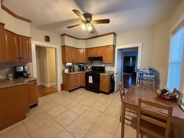 26 Waverley Ave 26, Watertown, MA 02472