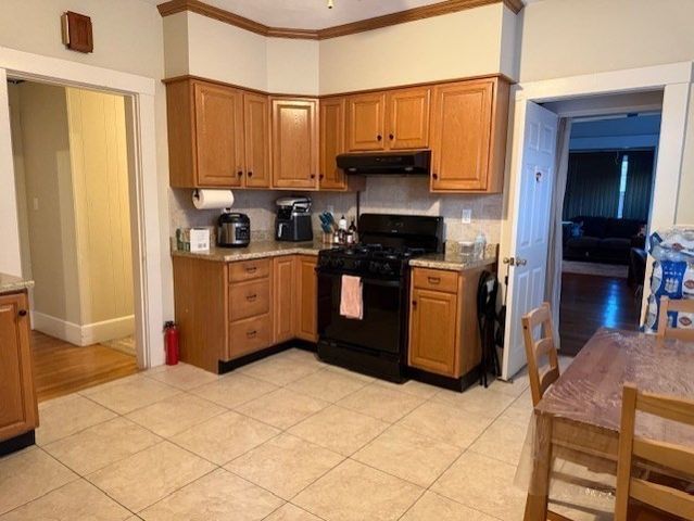 26 Waverley Ave 26, Watertown, MA 02472