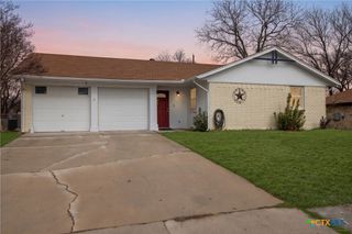 211 E Hogan Drive, Copperas Cove, TX 76522