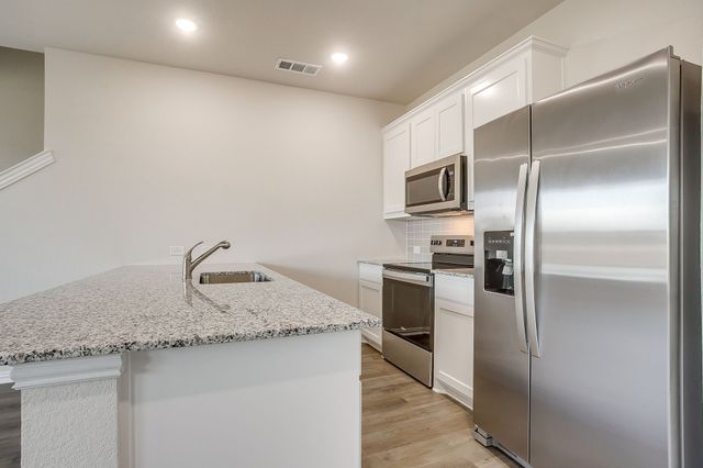 808 Homeplace Circle, Mansfield, TX 76063