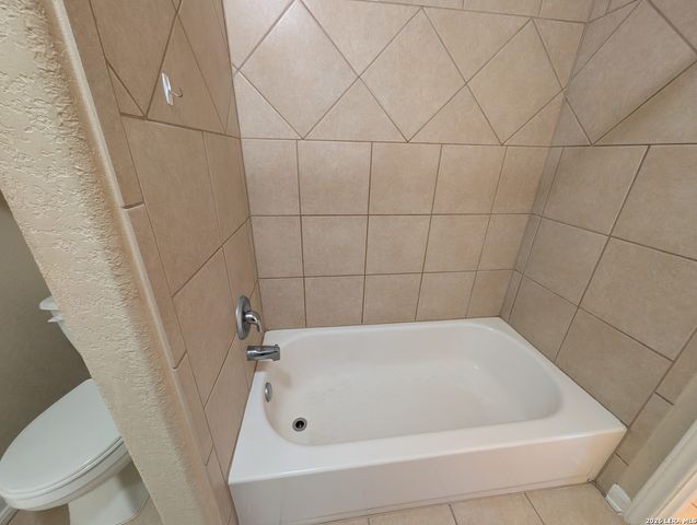 10730 Axis Crossing, San Antonio, TX 78245