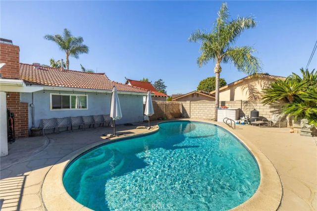 910 S Donna Beth Avenue, West Covina, CA 91791