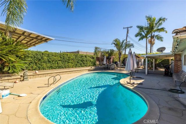 910 S Donna Beth Avenue, West Covina, CA 91791