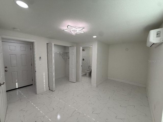 1110 W KNOLLWOOD STREET, Tampa, FL 33604