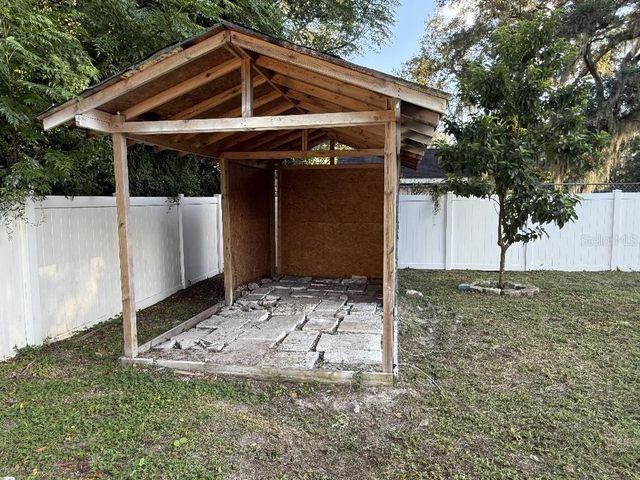 1110 W KNOLLWOOD STREET, Tampa, FL 33604