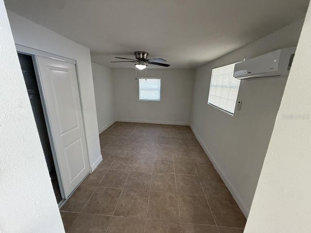 1110 W KNOLLWOOD STREET, Tampa, FL 33604