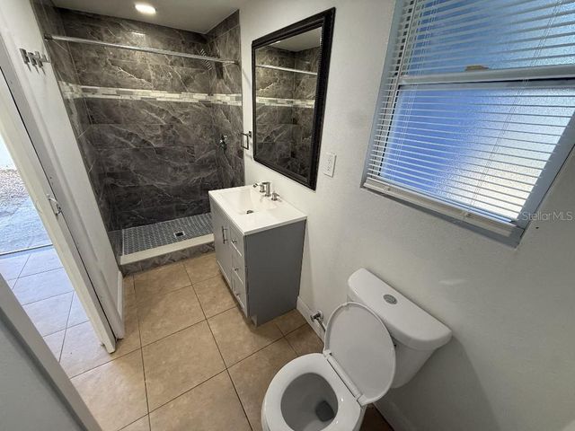 1110 W KNOLLWOOD STREET, Tampa, FL 33604