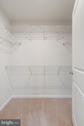 2044 SCARLET PINE RD, Dumfries, VA 22026