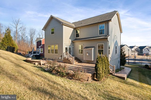 2044 SCARLET PINE RD, Dumfries, VA 22026