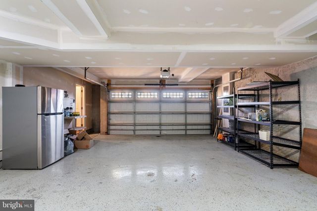 2044 SCARLET PINE RD, Dumfries, VA 22026