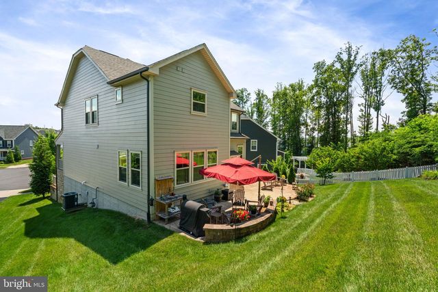 2044 SCARLET PINE RD, Dumfries, VA 22026