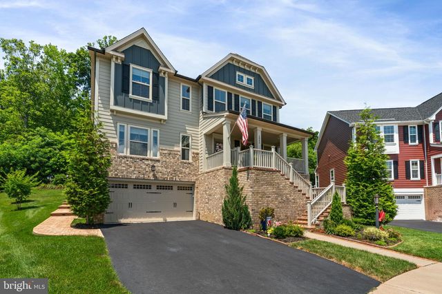 2044 SCARLET PINE RD, Dumfries, VA 22026