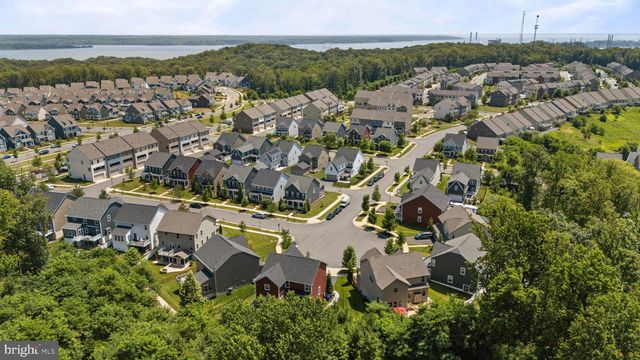 2044 SCARLET PINE RD, Dumfries, VA 22026