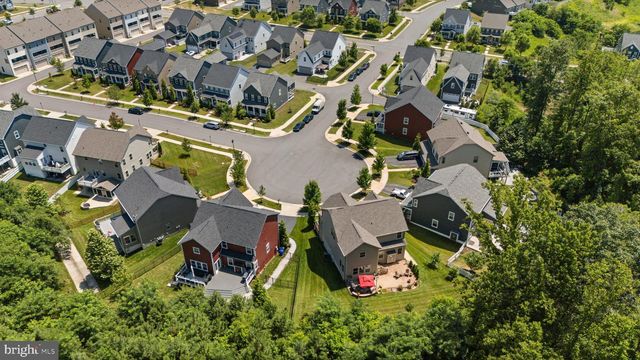 2044 SCARLET PINE RD, Dumfries, VA 22026