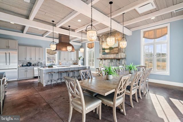 2044 SCARLET PINE RD, Dumfries, VA 22026