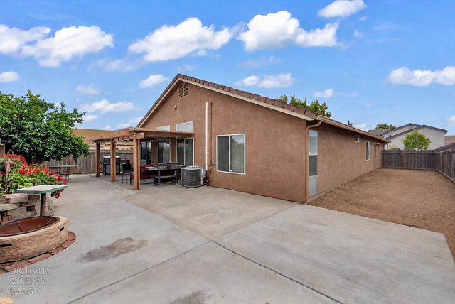 1210 Cherry Oak Ln, Manteca, CA 95336