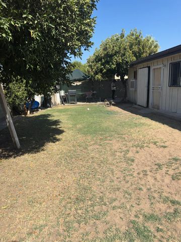 3845 E Lowe Avenue, Fresno, CA 93702