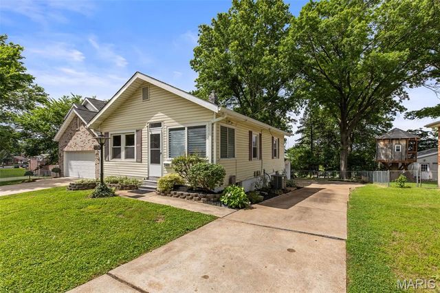 7409 Lansdowne Avenue, Shrewsbury, MO 63119