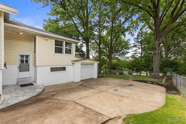 7409 Lansdowne Avenue, Shrewsbury, MO 63119