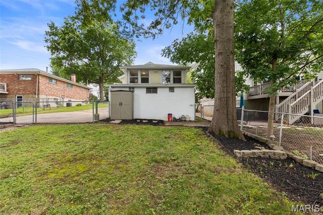 7409 Lansdowne Avenue, Shrewsbury, MO 63119