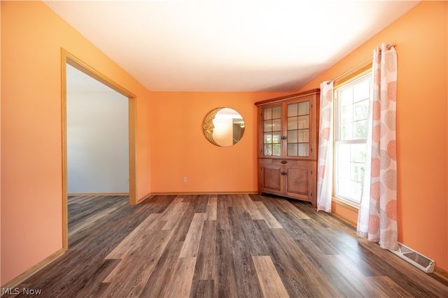 5128 Clearfield Drive, Mineral Ridge, OH 44440