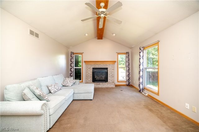 5128 Clearfield Drive, Mineral Ridge, OH 44440