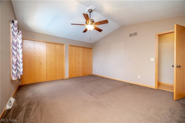 5128 Clearfield Drive, Mineral Ridge, OH 44440