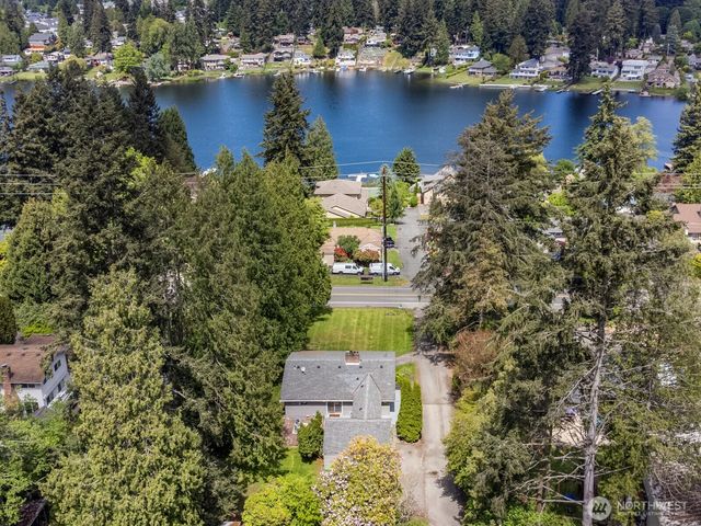 3822 Shelby Road, Lynnwood, WA 98087
