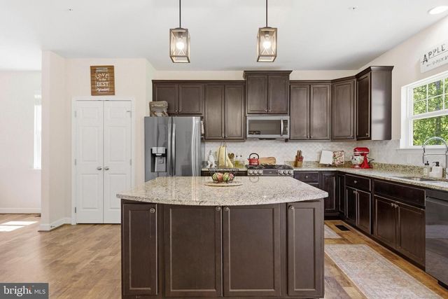 555 ENGLISH OAK LN, Prince Frederick, MD 20678