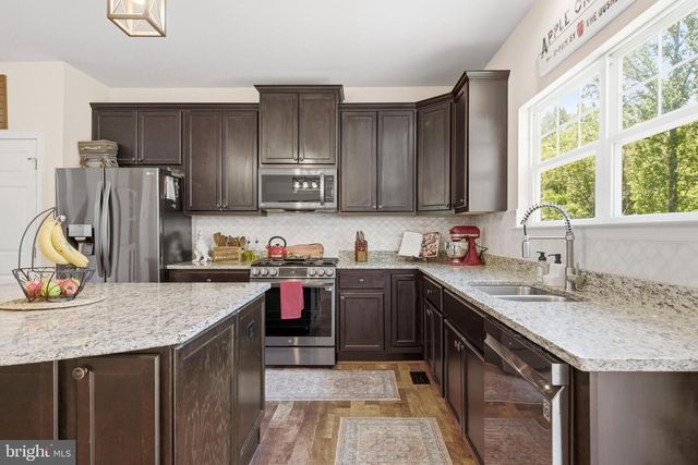 555 ENGLISH OAK LN, Prince Frederick, MD 20678