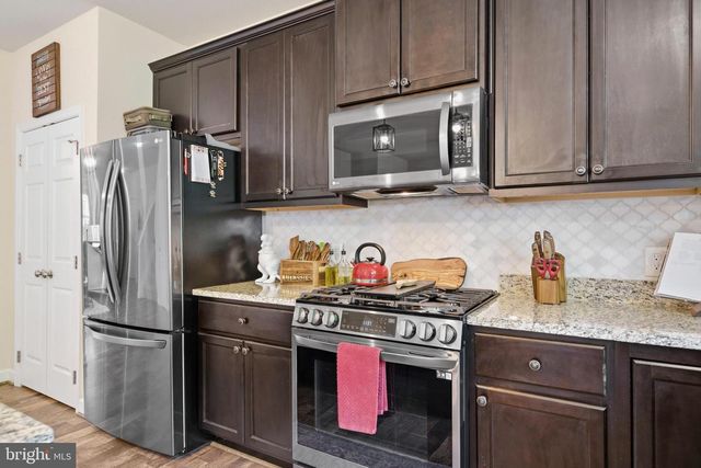 555 ENGLISH OAK LN, Prince Frederick, MD 20678