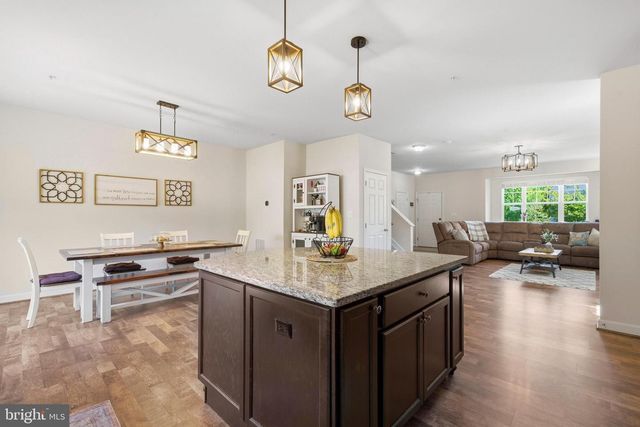 555 ENGLISH OAK LN, Prince Frederick, MD 20678
