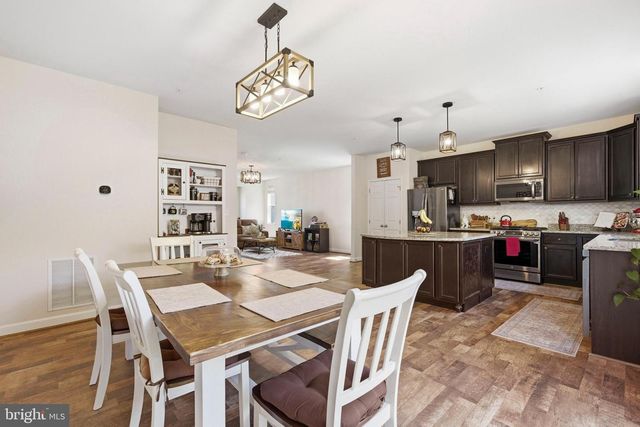 555 ENGLISH OAK LN, Prince Frederick, MD 20678