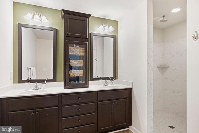 555 ENGLISH OAK LN, Prince Frederick, MD 20678
