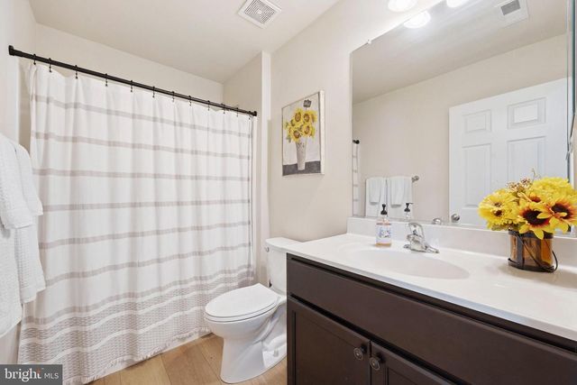 555 ENGLISH OAK LN, Prince Frederick, MD 20678