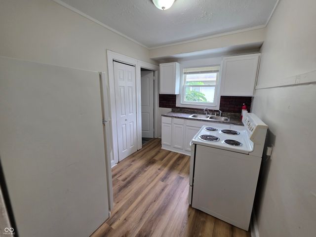 833 N Gladstone Avenue, Indianapolis, IN 46201