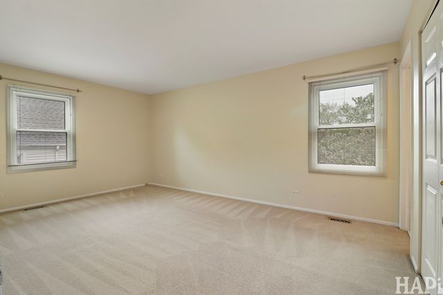 301 Albany Lane, Vernon Hills, IL 60061